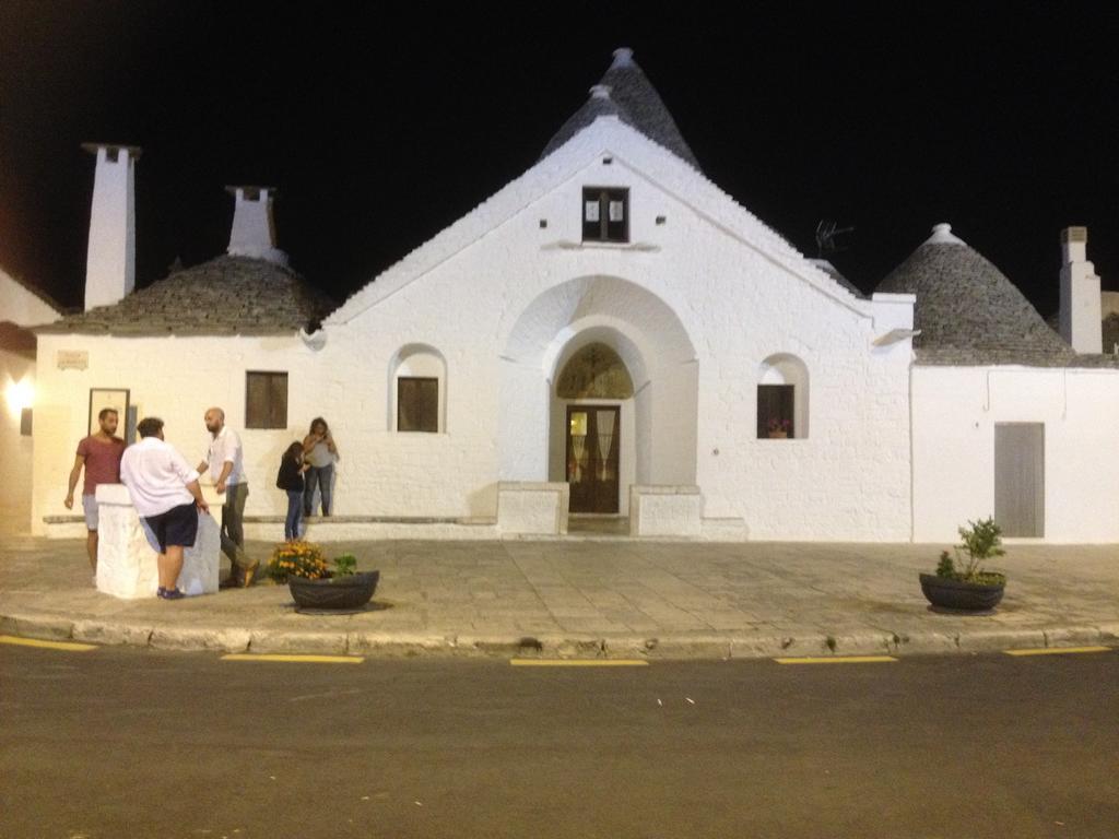 Bed and Breakfast Casa Delle Rondini Alberobello Exterior foto